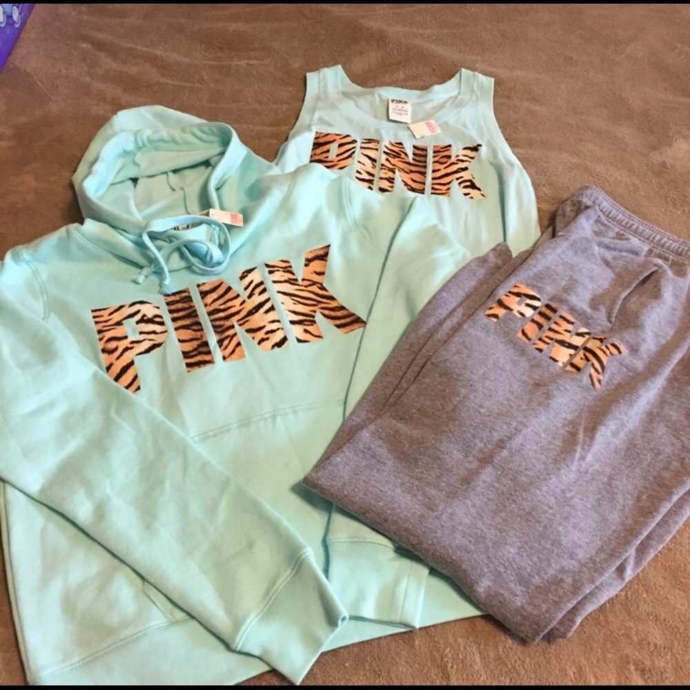 💞Just Showing Sets💞